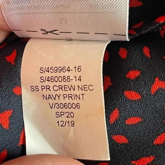 Banana Republic Navy Red Hearts Novelty Print Short Sleeves Crewneck Flowy Light - Picture 10 of 11